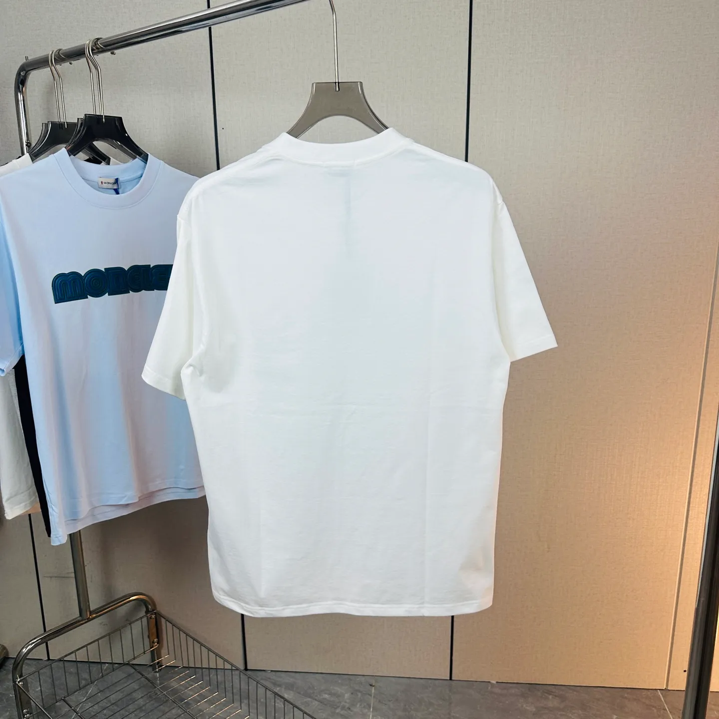 MONCLER~ T ， 32 300 ， ， ， ， ， ， ， ， ， ！ ： Blue~Gray~White~Navy Blue Size：S~M~L~XL~2XL